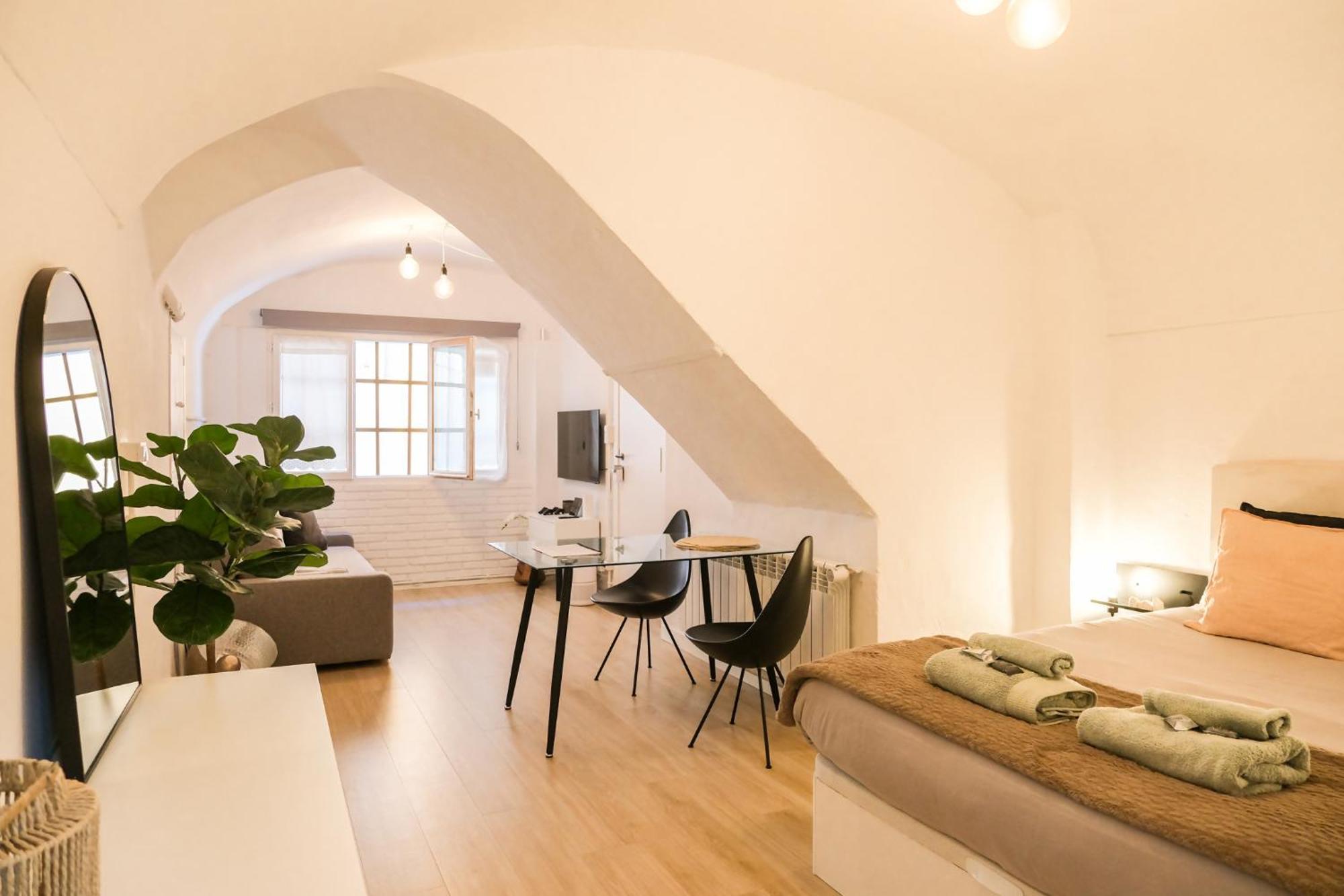 Casa Besalu Estudio En El Centro Del Pueblo 外观 照片